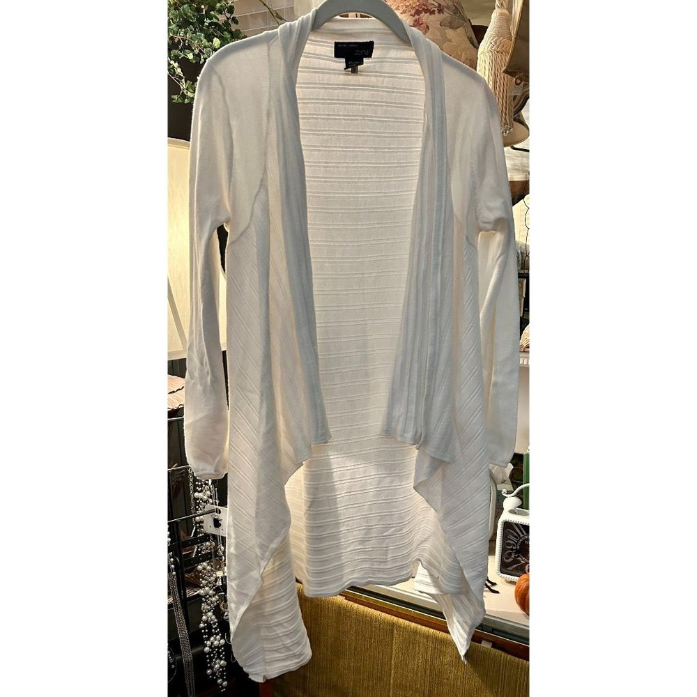 Ladies Medium Comfort Zone White Sweater